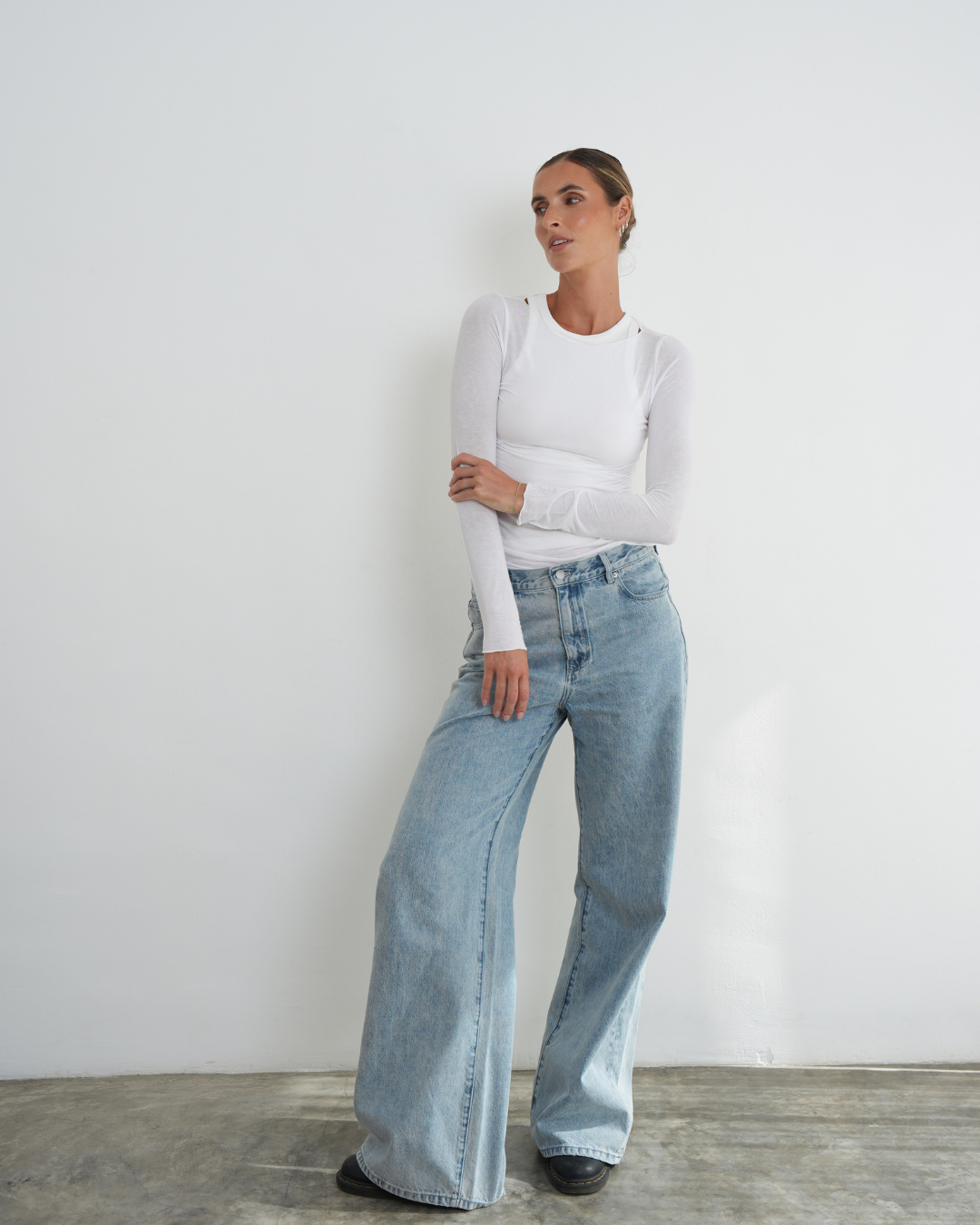 THE LINE | Tall High-Waist Wide Leg Jeans für große Frauen in Light Blue