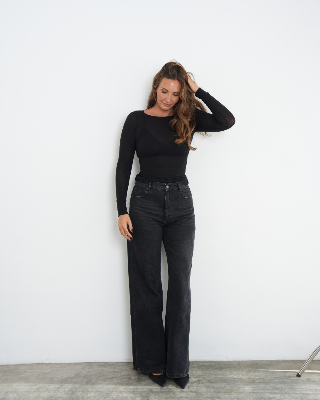 THE LINE | Tall High-Waist Wide Leg Jeans für große Frauen in Dark-Grey
