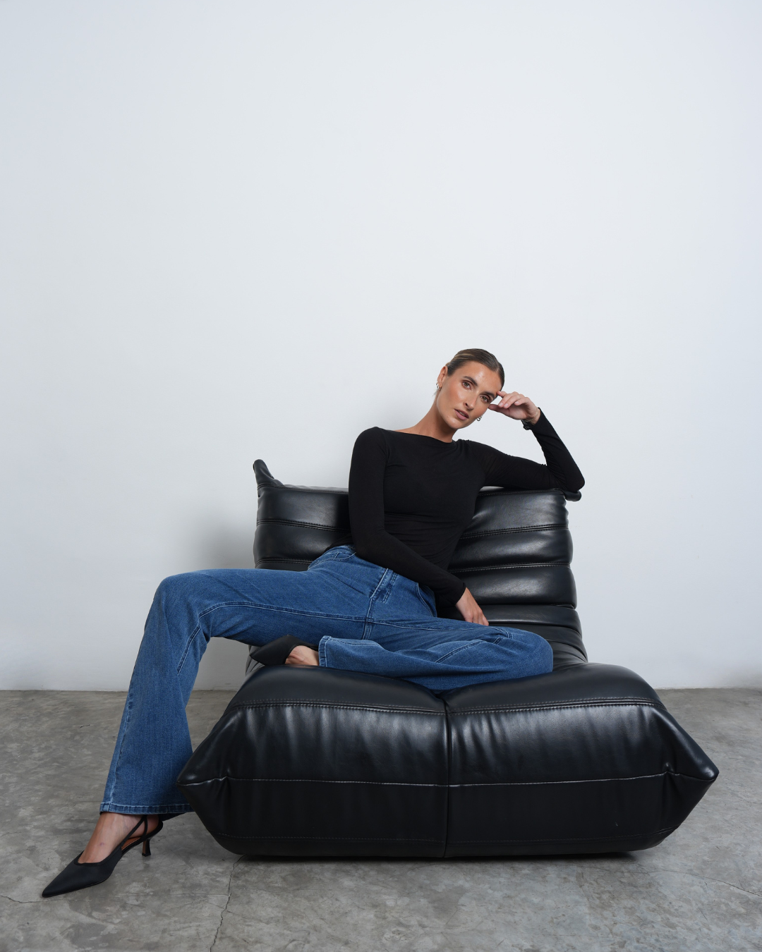 Tall Flared Jeans im Sitzen – Innenbeinlänge 88, 91 und 96 cm