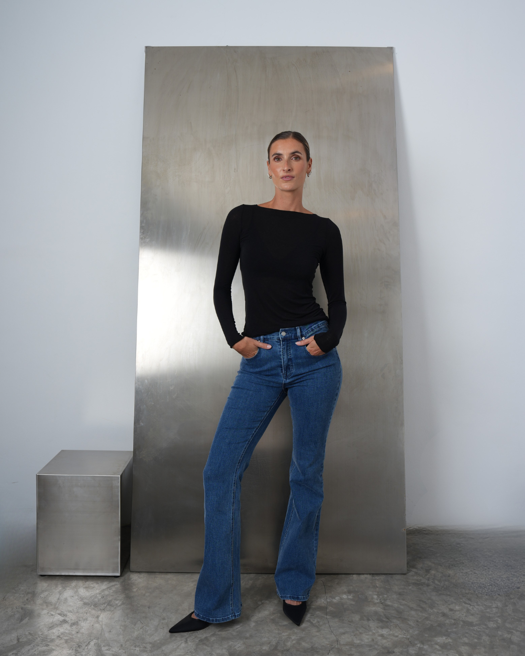 HE FRAME Flared Jeans Light Blue – Jeans für große Frauen in 3 Beinlängen